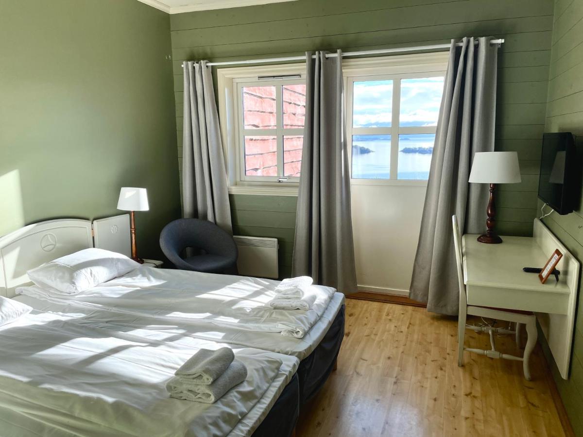 Bjornafjorden Hotell 3*
